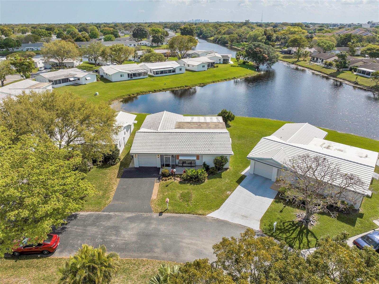 1010 NW 89th Way, Plantation FL 33322