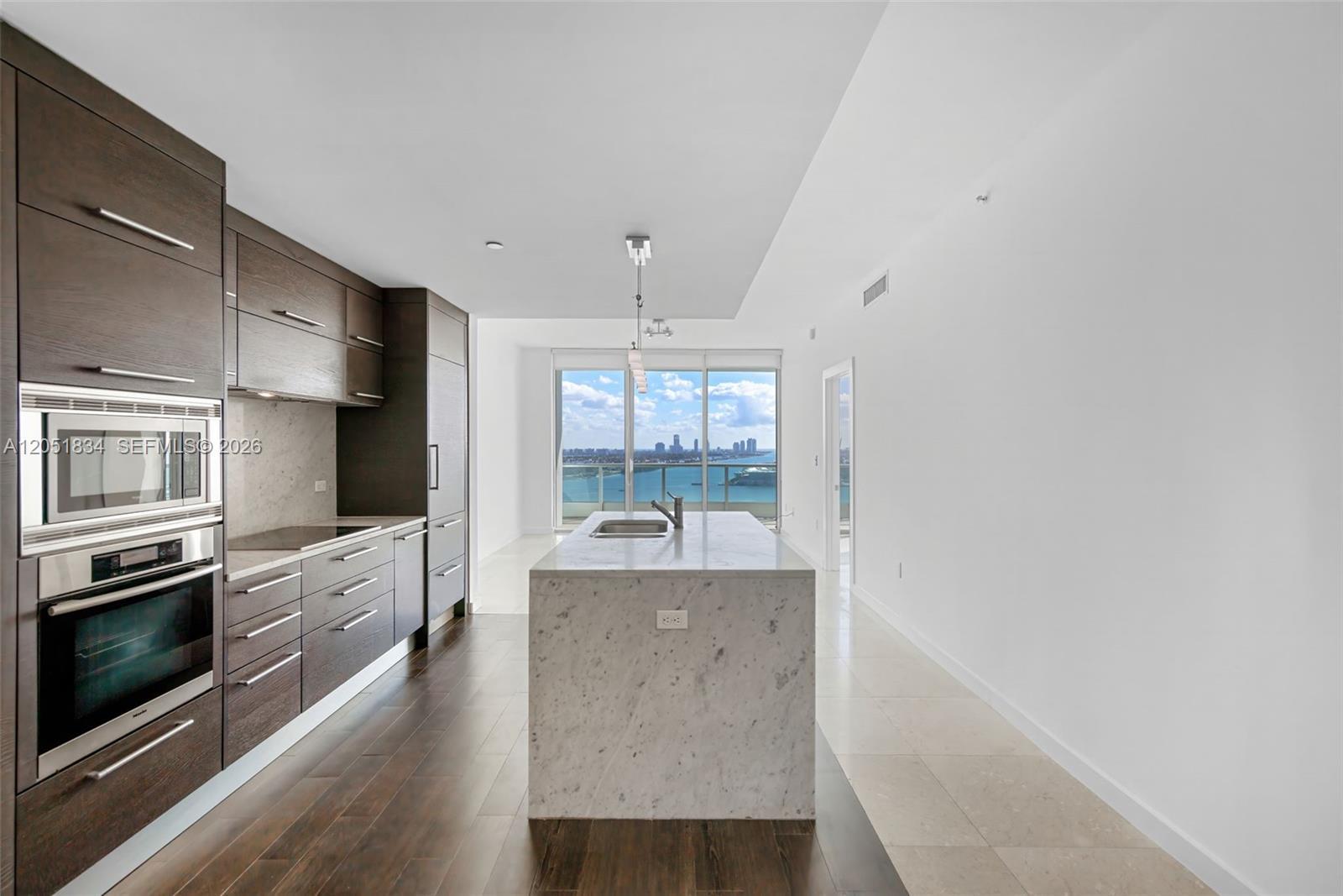 900 Biscayne Blvd # 2404, Miami FL 33132 photo 2