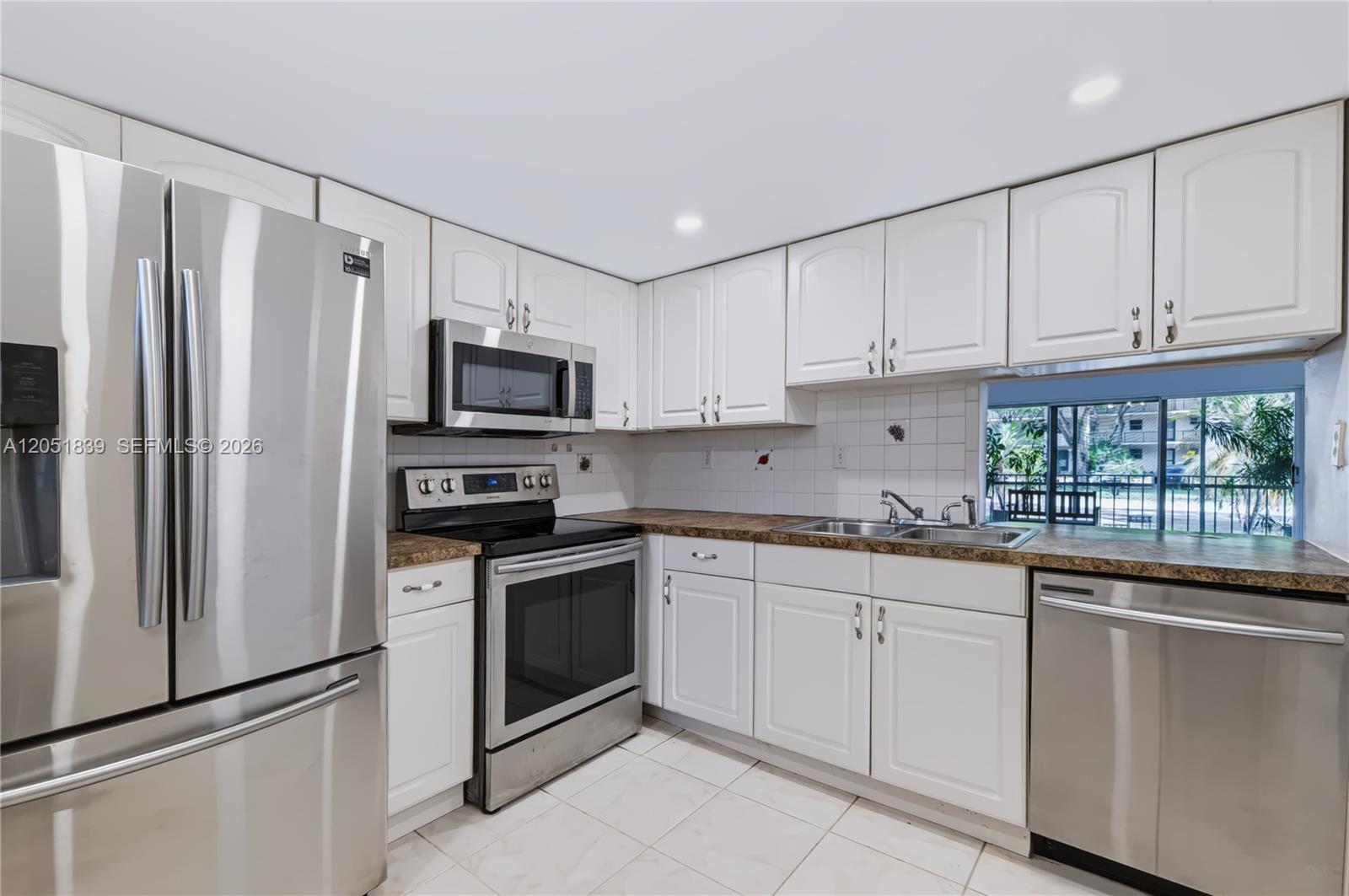 Plantation, FL 33324 photo 4
