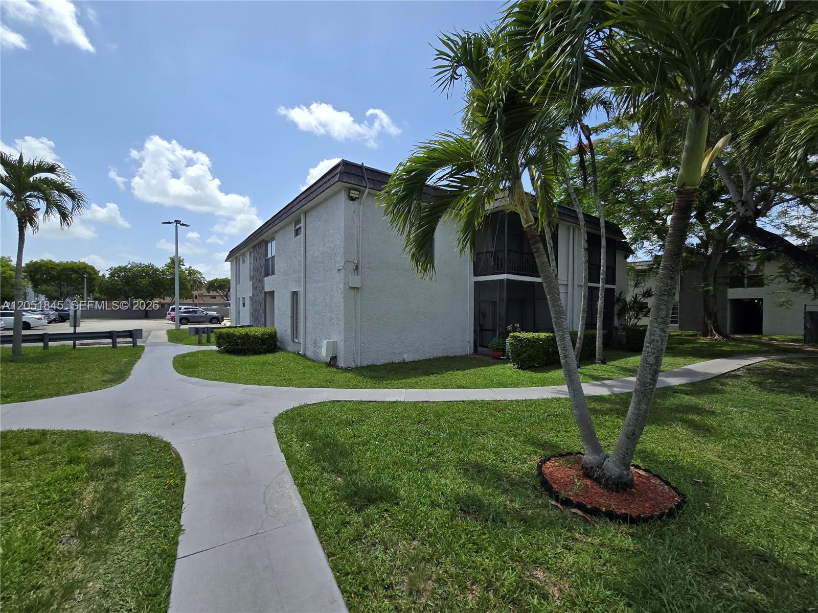 10375 N Kendall Dr # J7, Miami FL 33176 photo 3