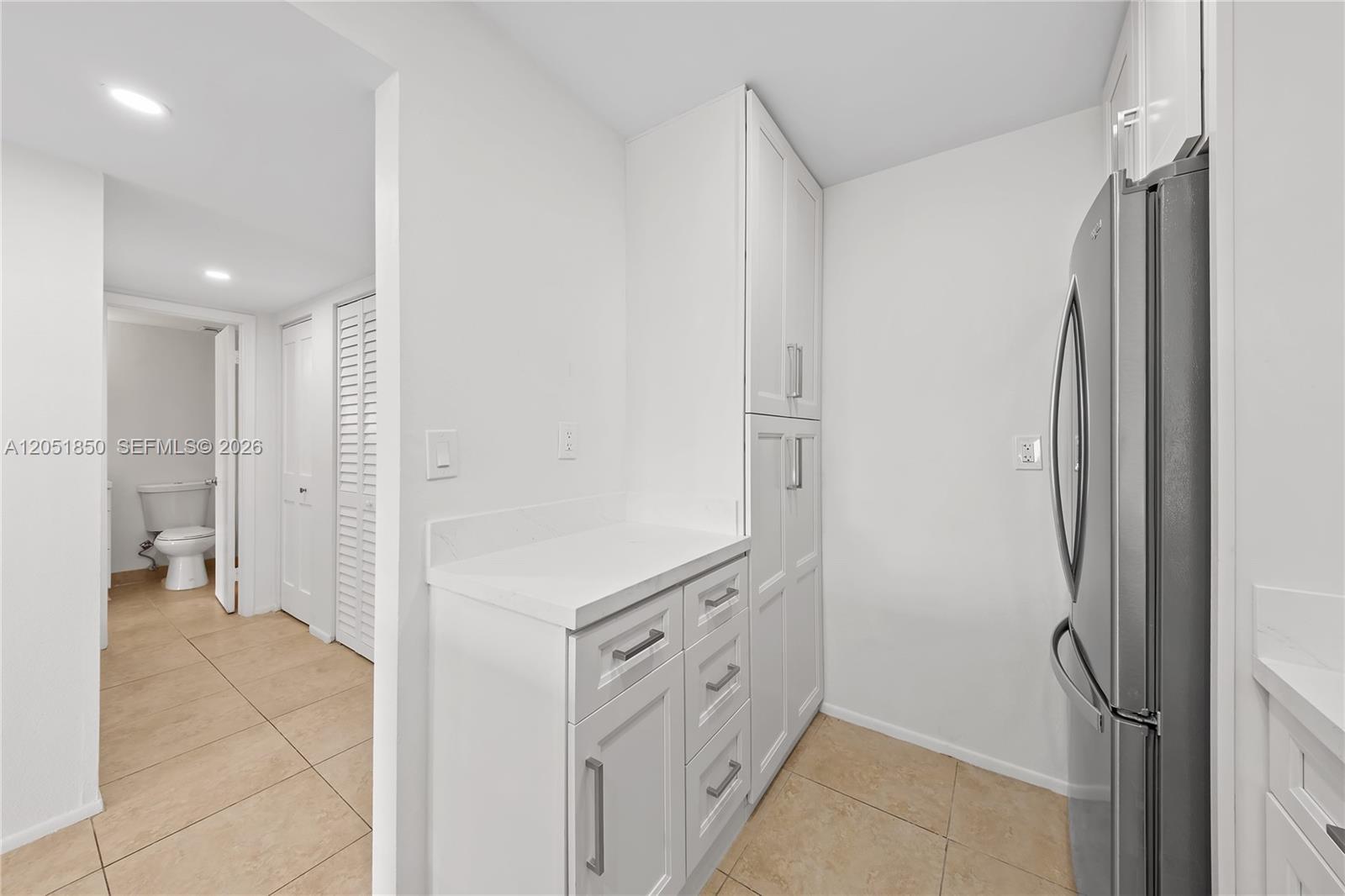 7900 Camino Cir # 406, Miami FL 33143 photo 3