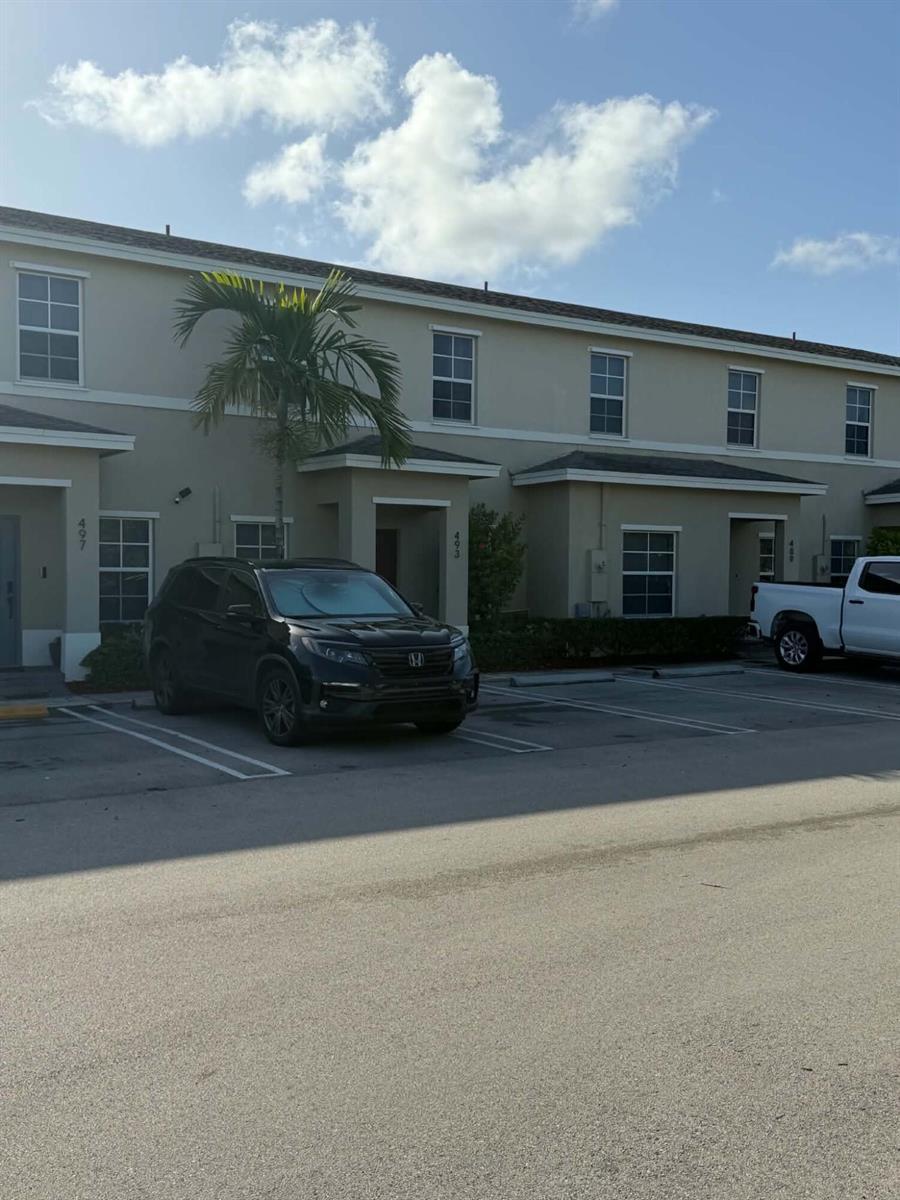 493 NE 5th Place, Florida City FL 33034 photo 4