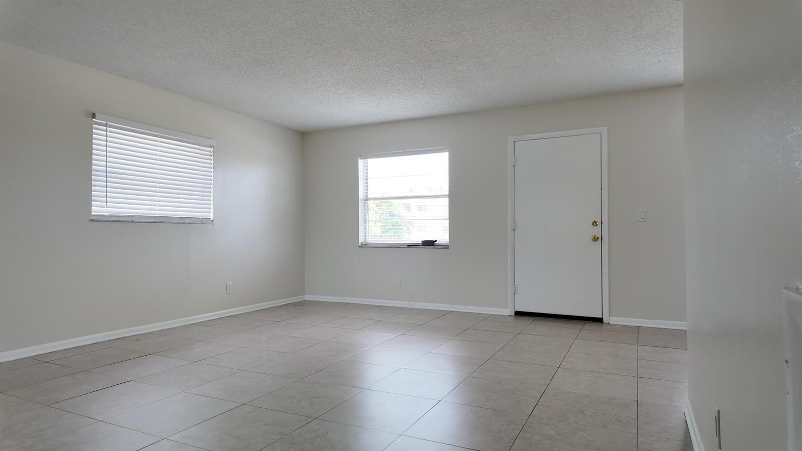 227 Castlewood Drive # 207, North Palm Beach FL 33408 photo 2