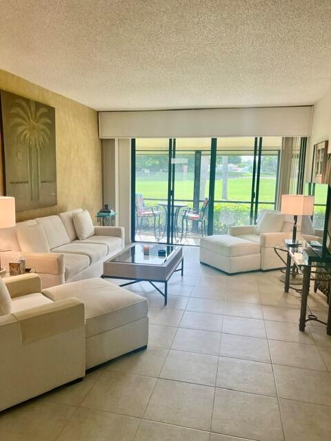 225 Old Meadow Way, Palm Beach Gardens FL 33418 photo 4