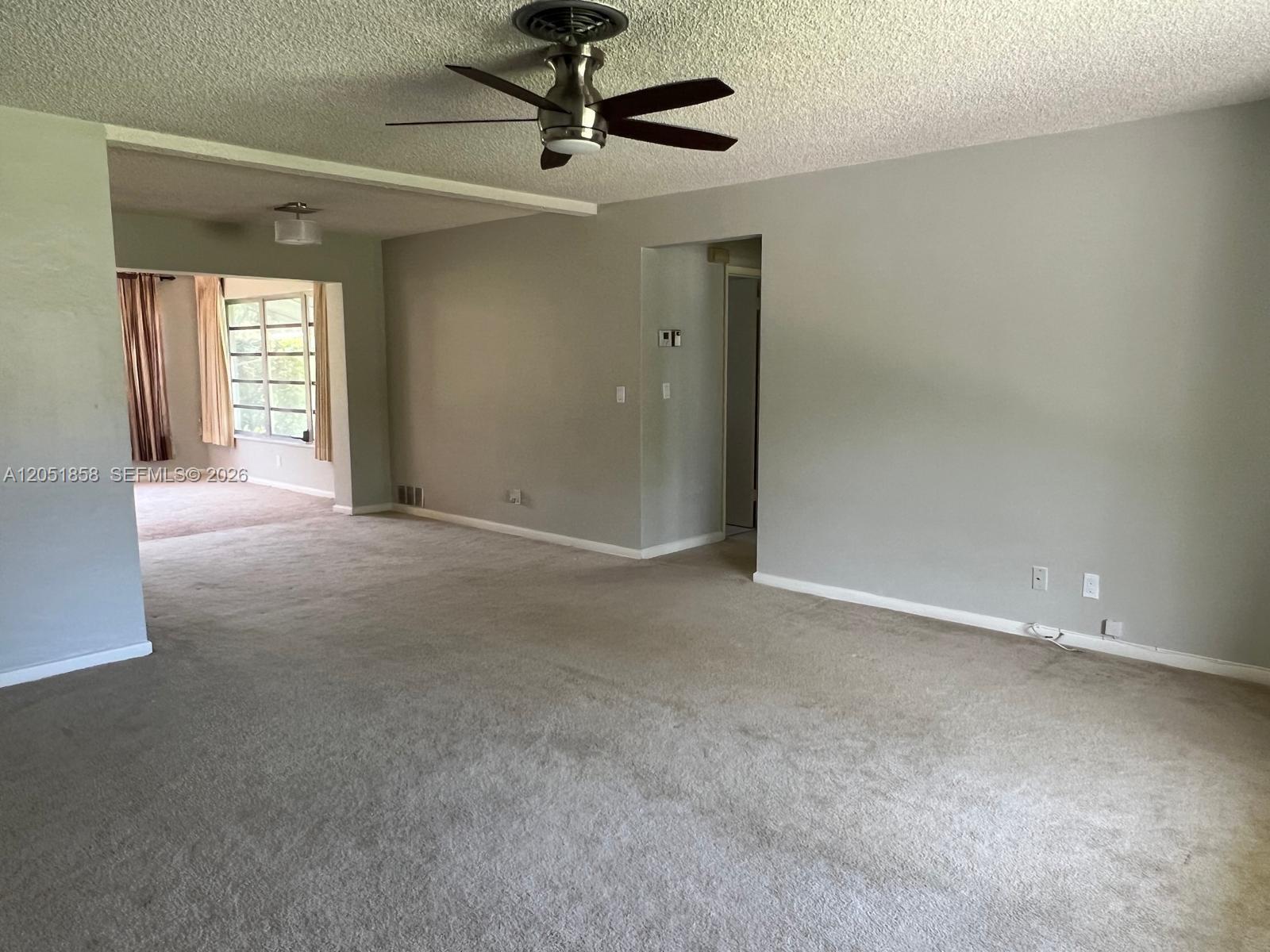 5637 Jefferson St, Hollywood FL 33023 photo 4