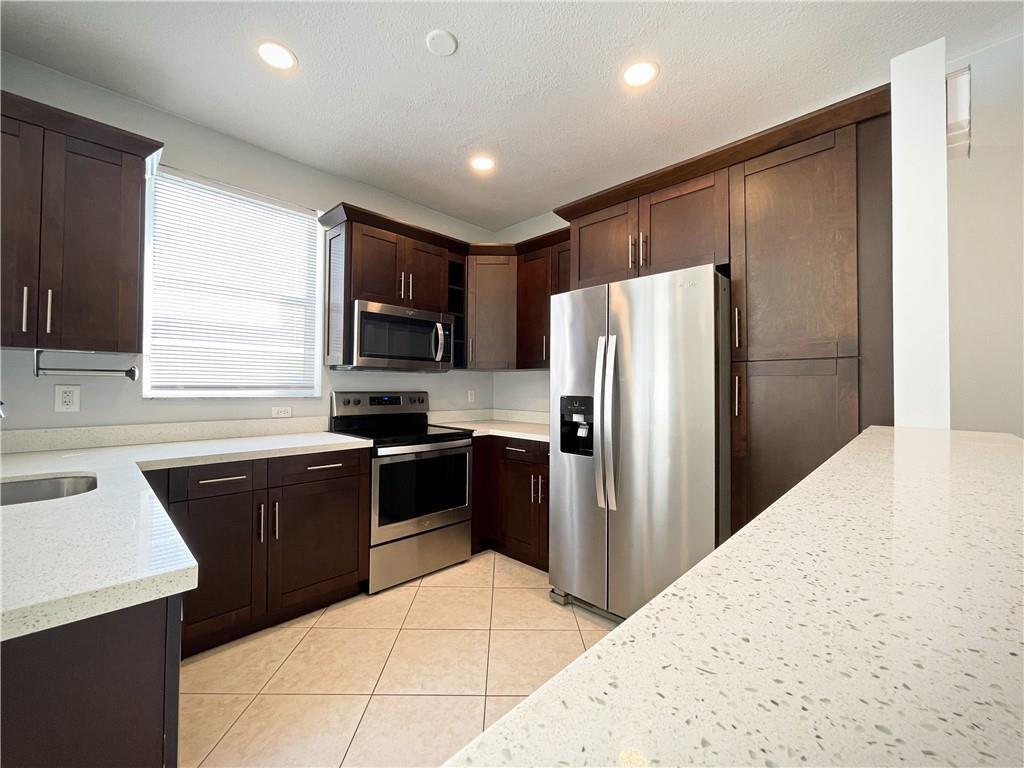 777 NW 151st Avenue, Pembroke Pines FL 33028 photo 4