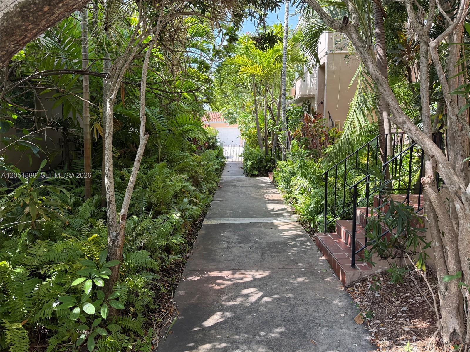42 Almeria Ave # 21, Coral Gables FL 33134 photo 4