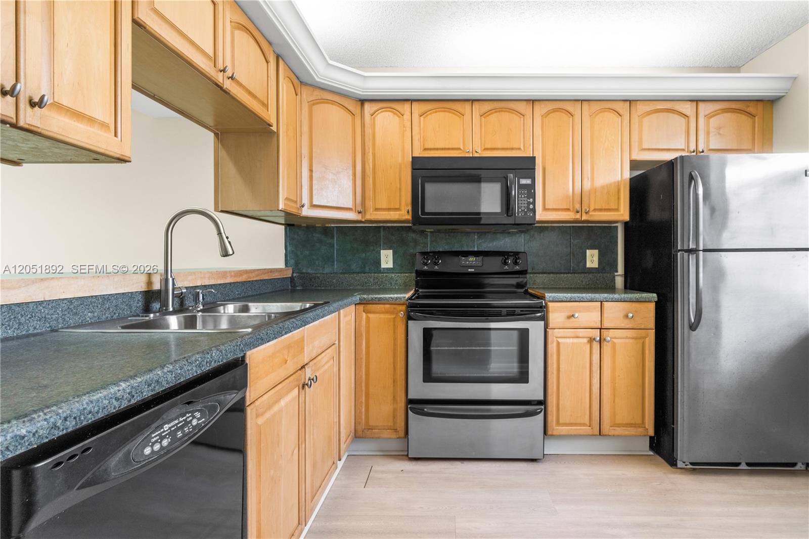 3650 Whitehall Dr # 305, West Palm Beach FL 33401 photo 5