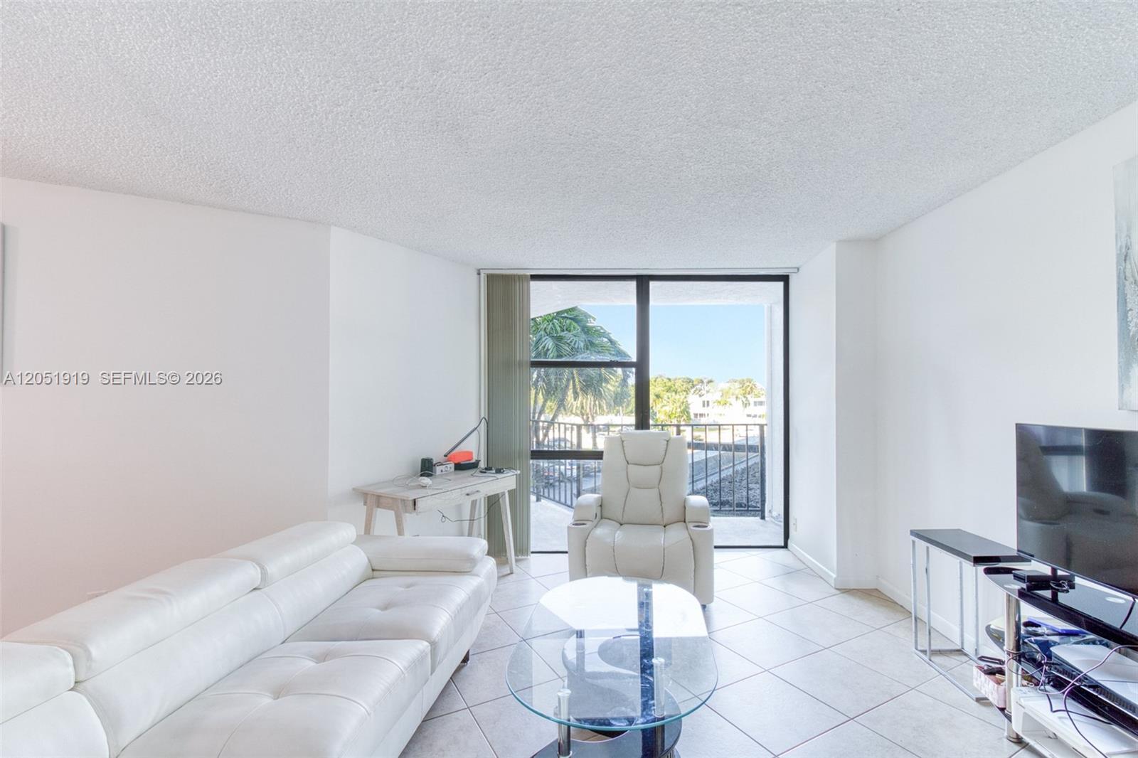 800 Parkview Dr # 311, Hallandale Beach FL 33009 photo 3