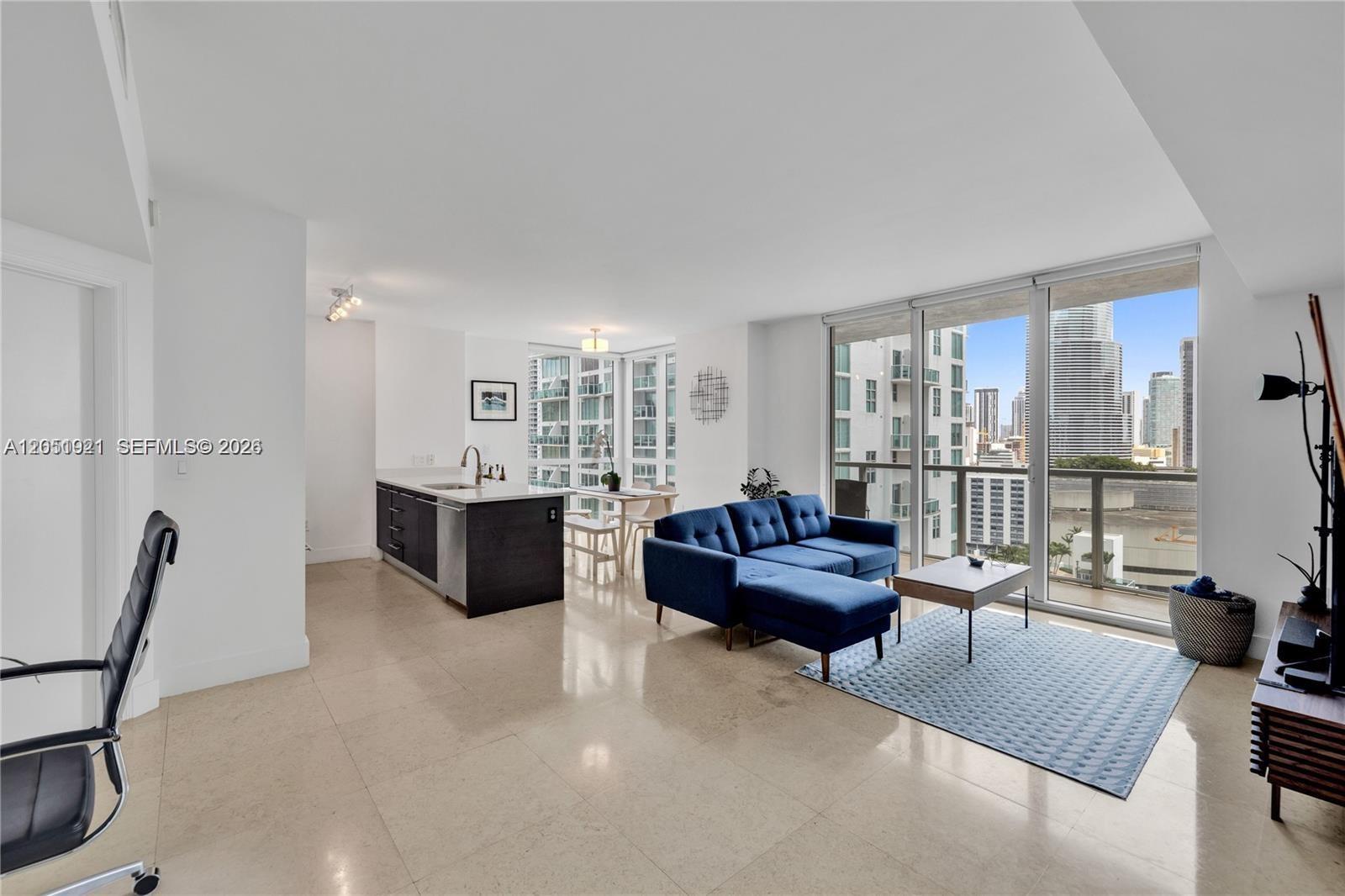 55 SE 6th St # 2001, Miami FL 33131 photo 3
