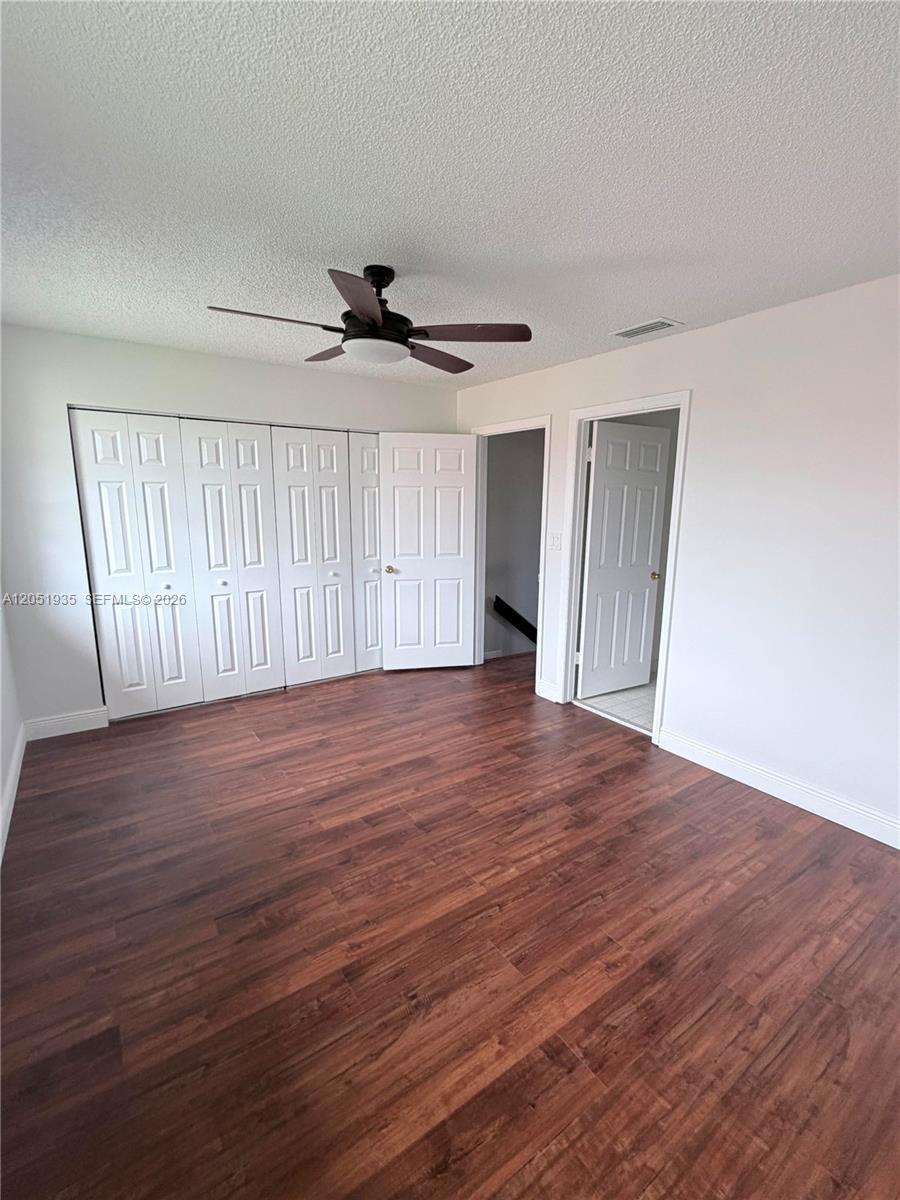 9850 Hammocks Blvd # 107, Miami FL 33196 photo 2