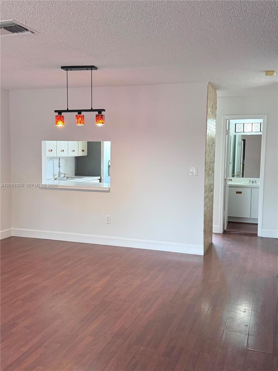 9850 Hammocks Blvd # 107, Miami FL 33196 photo 4
