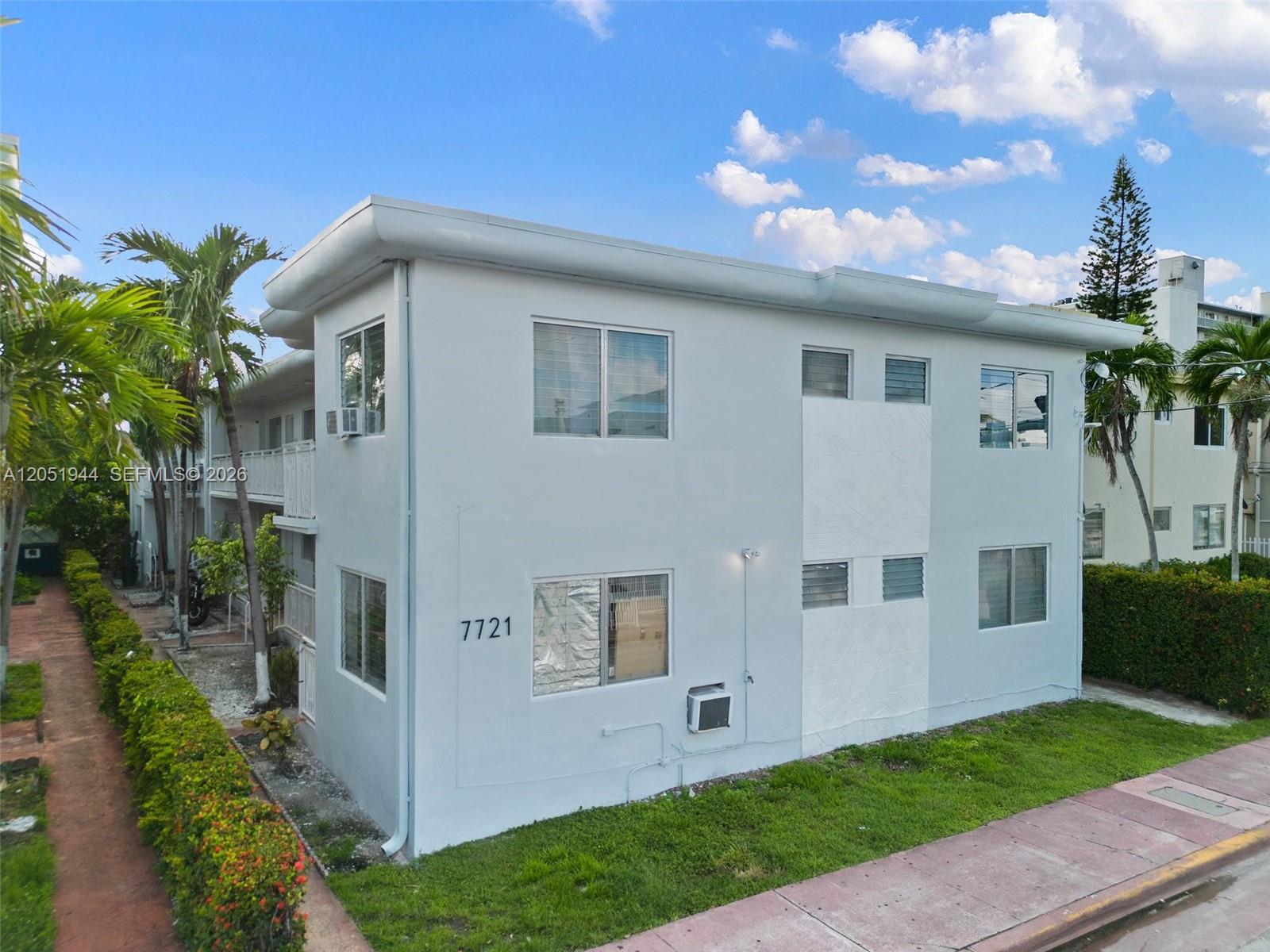 7721 Dickens Ave # 7, Miami Beach FL 33141 photo 2