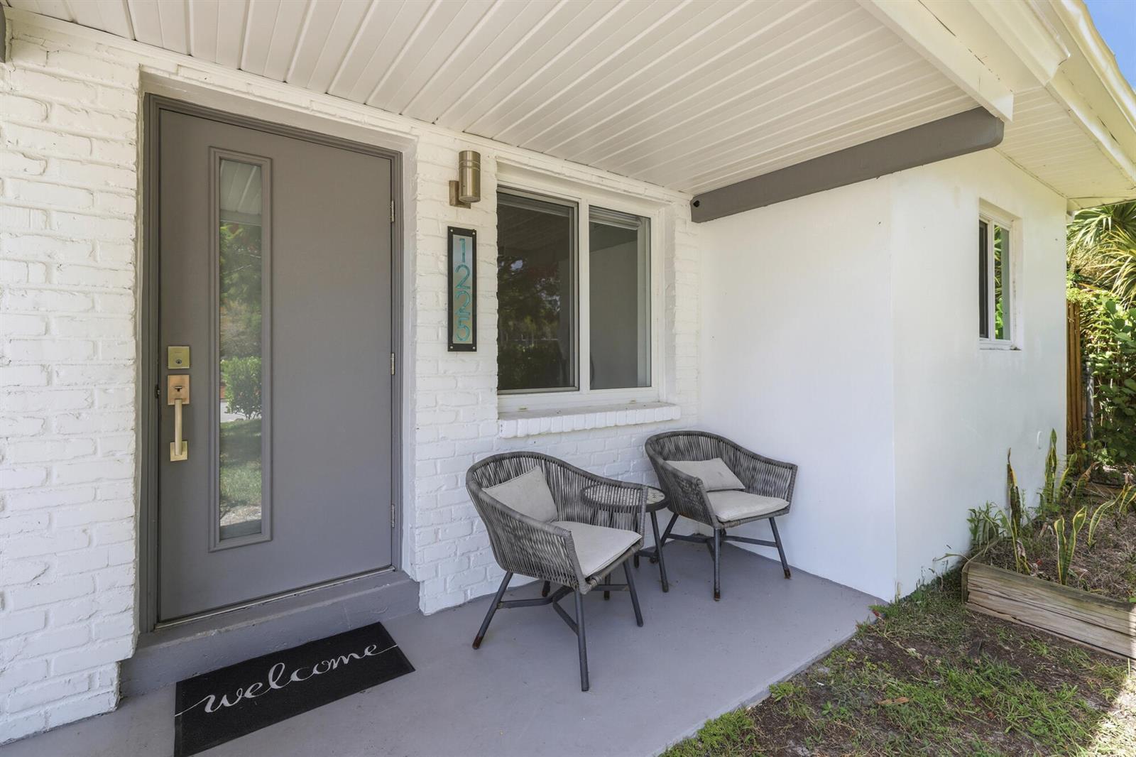 1225 15th Avenue N, FL 33460 photo 2