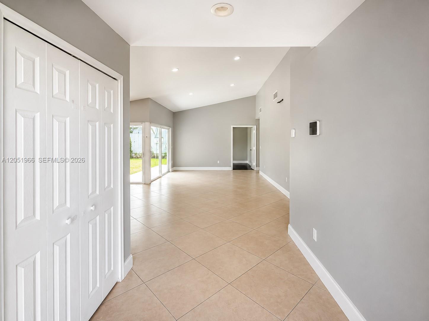 520 SW 167th Ter, Weston FL 33326 photo 4