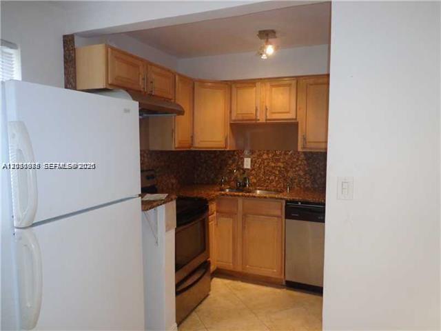 16851 NE 21st Ave # 7, North Miami Beach FL 33162 photo 3