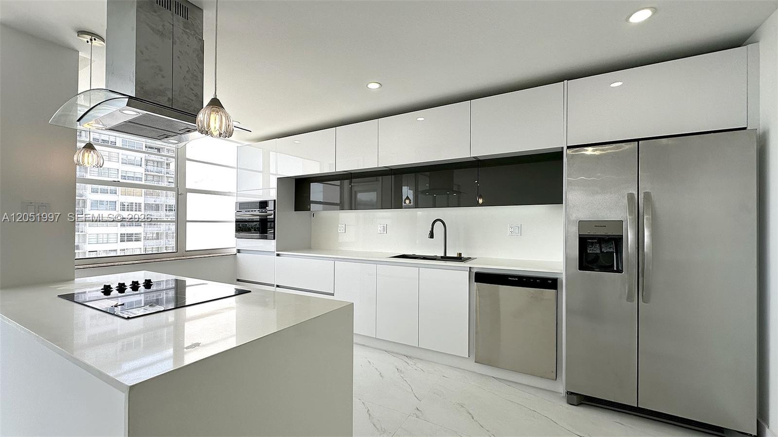 18061 Biscayne Blvd # 1204, Aventura FL 33160 photo 2