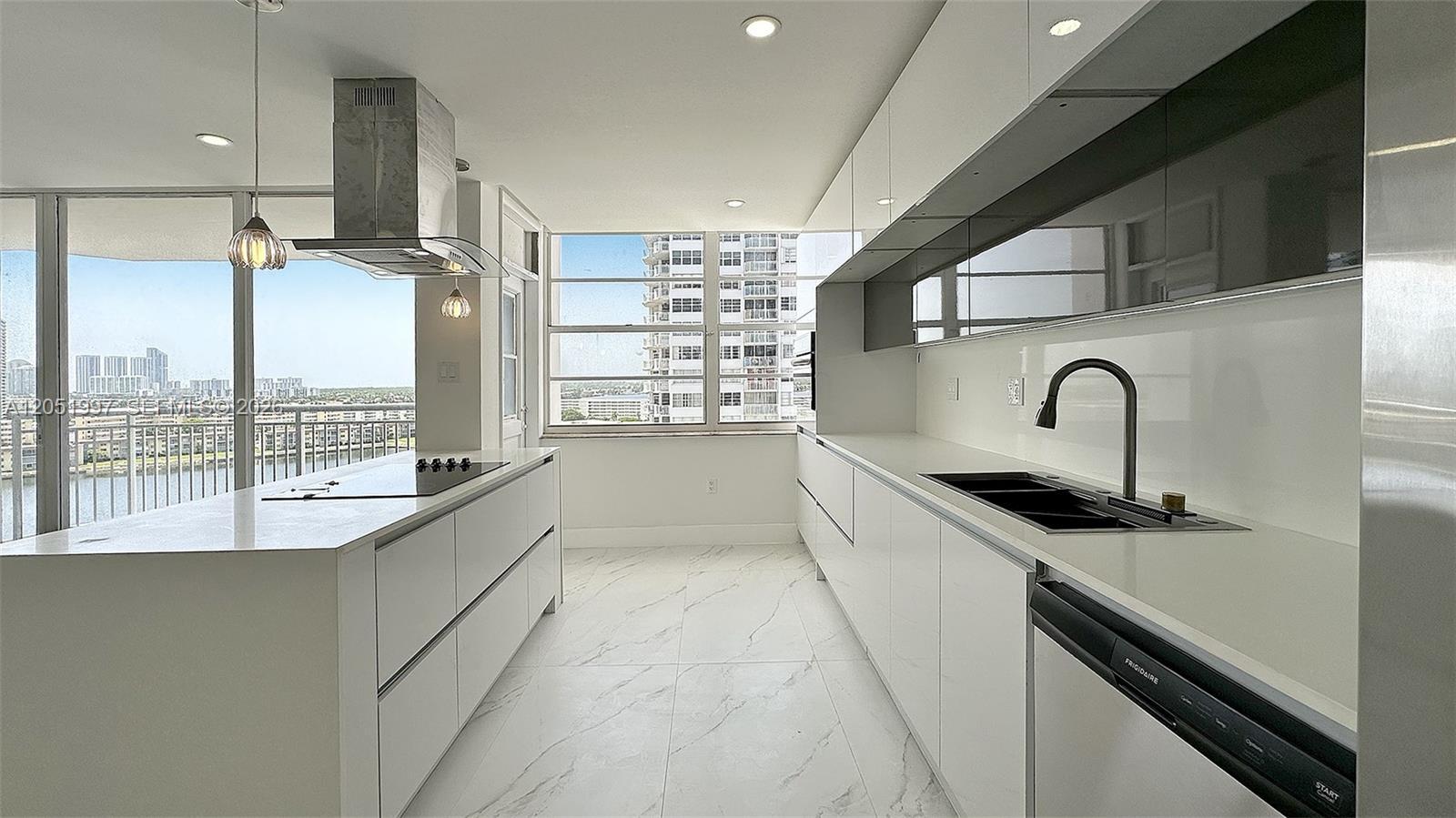 18061 Biscayne Blvd # 1204, Aventura FL 33160 photo 5