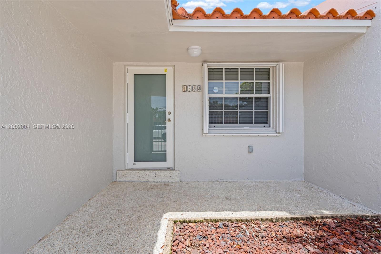 1333 W 37th St, Hialeah FL 33012 photo 4