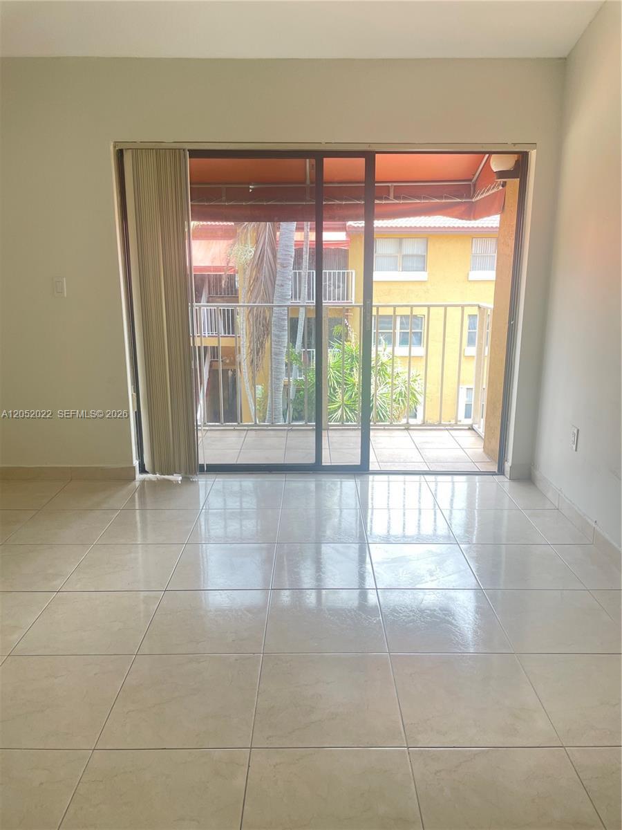 15610 SW 80th St # 304, Miami FL 33193 photo 3