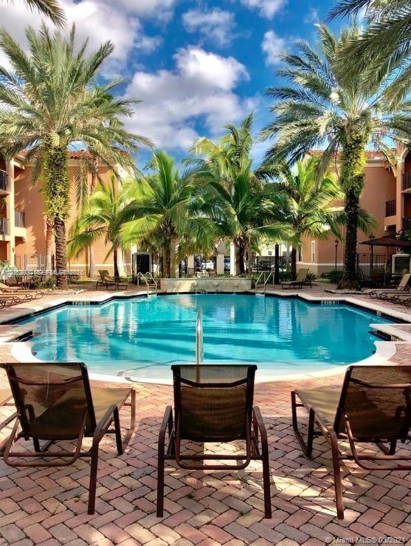 6861 SW 44th St # 209, Miami FL 33155 photo 3