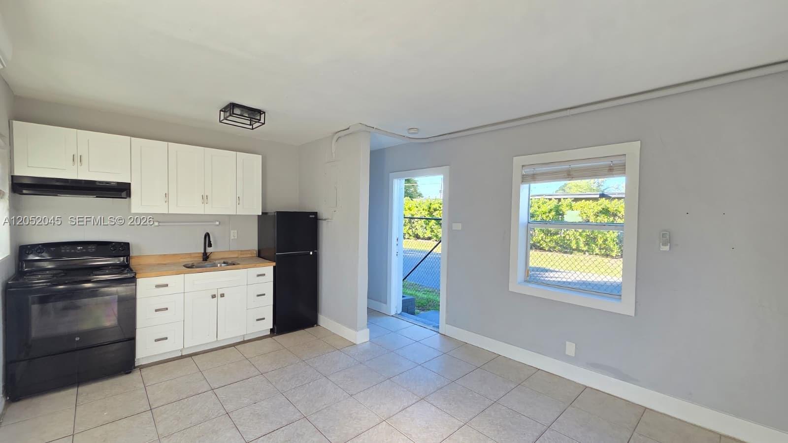 1430 NW 7th St, Fort Lauderdale FL 33311 photo 5