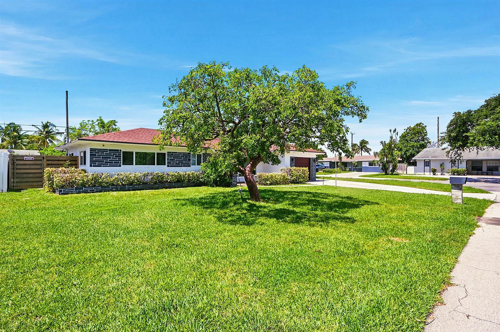 200 NE 28th Terrace, Boca Raton FL 33431 photo 3