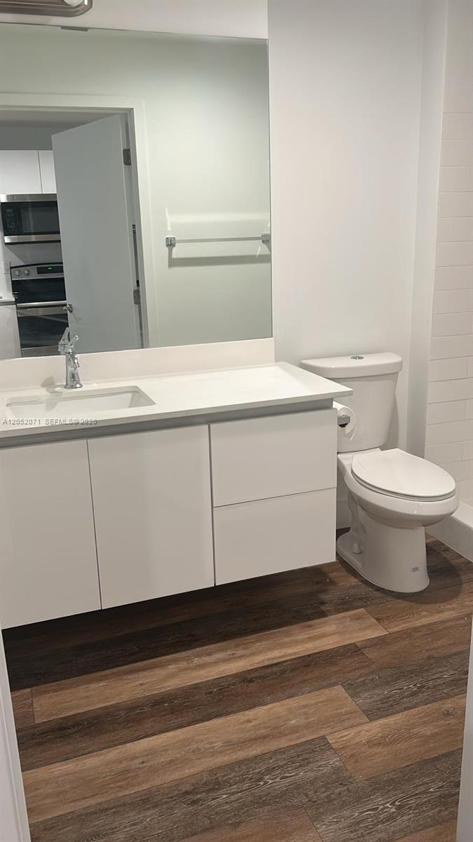 141 NW 16th Ave # 5, Miami FL 33125 photo 4
