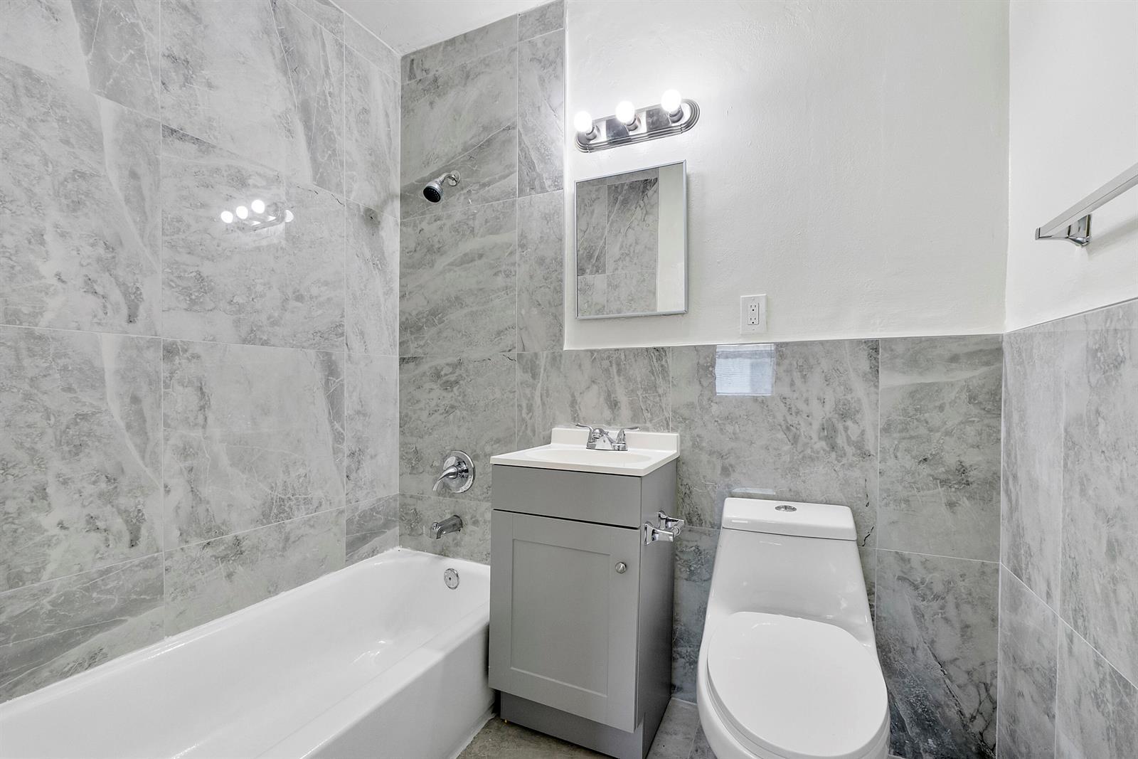 515 NE 150th Street # 1, Miami FL 33161 photo 4