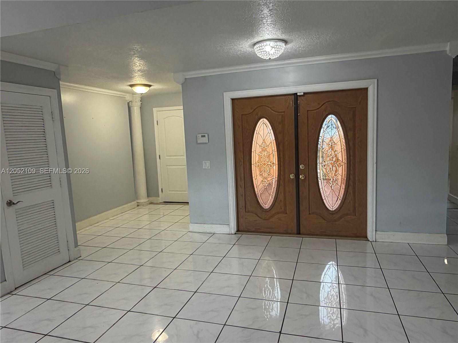 17527 NW 62nd Pl N, Hialeah FL 33015 photo 2