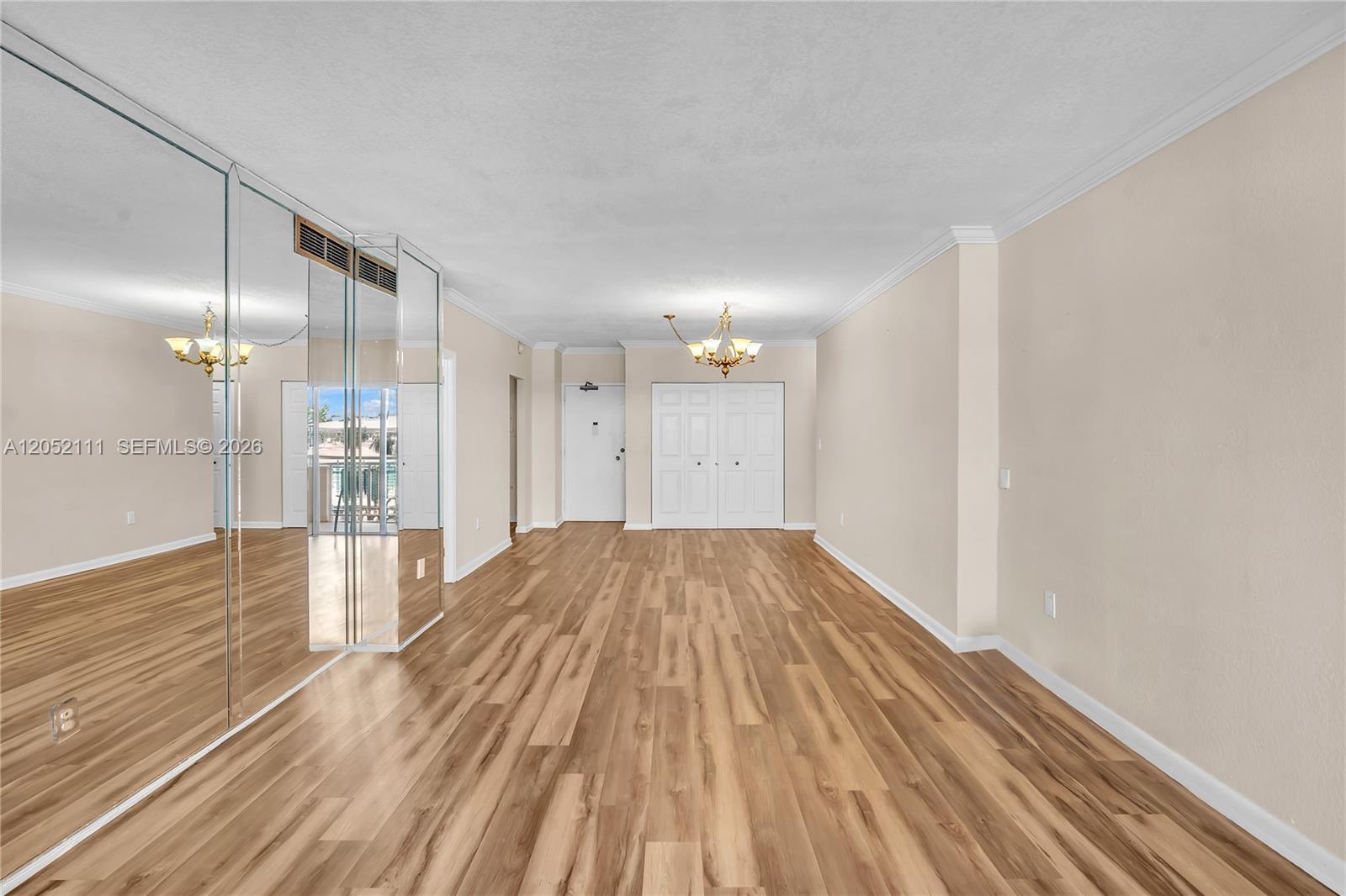 1950 S Ocean Dr, Hallandale Beach FL 33009 photo 4