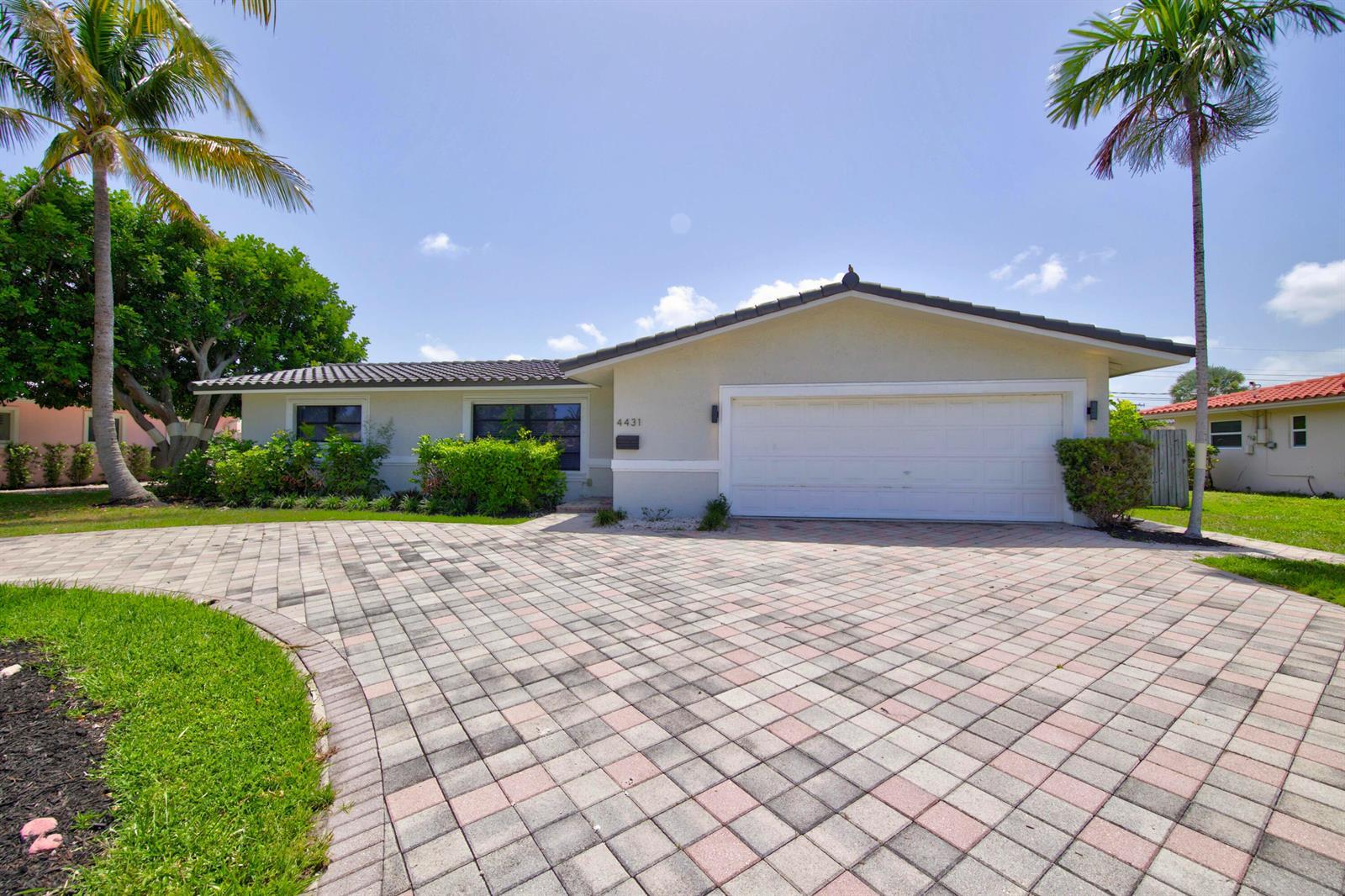 4431 NE 28th Avenue, Lighthouse Point FL 33064 photo 2
