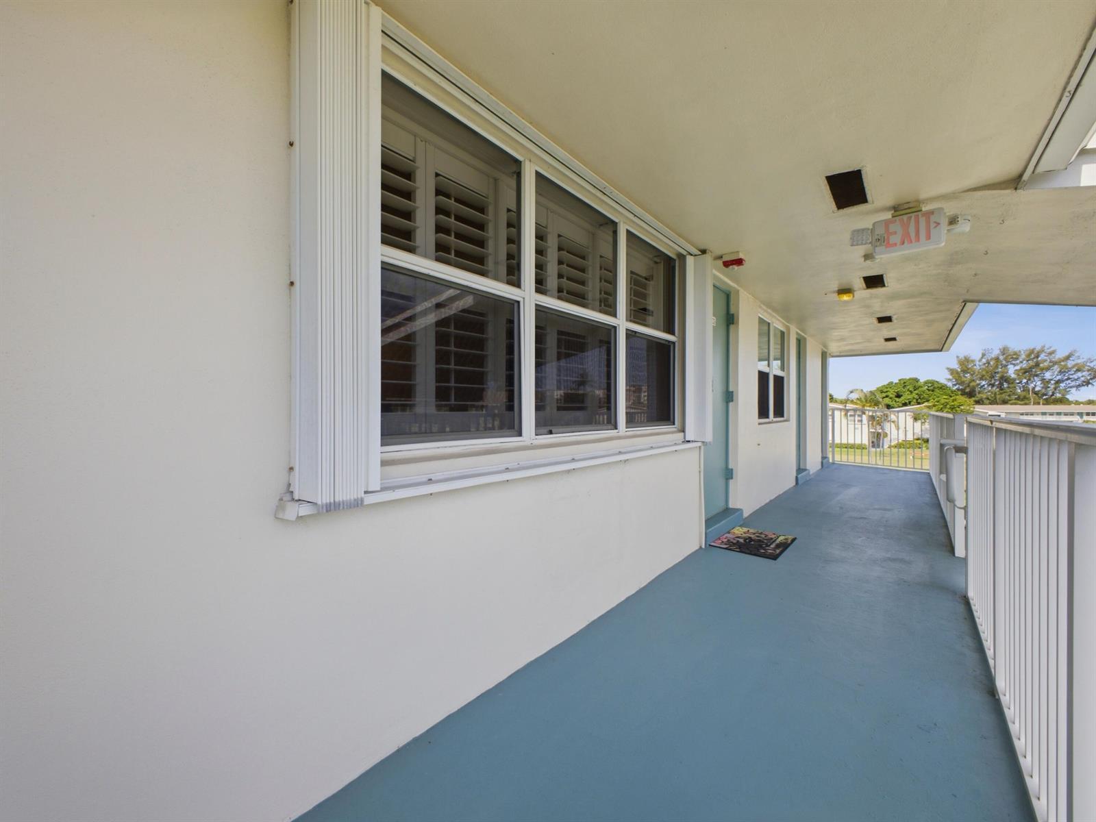 350 Horizons E # 302, Boynton Beach FL 33435 photo 3