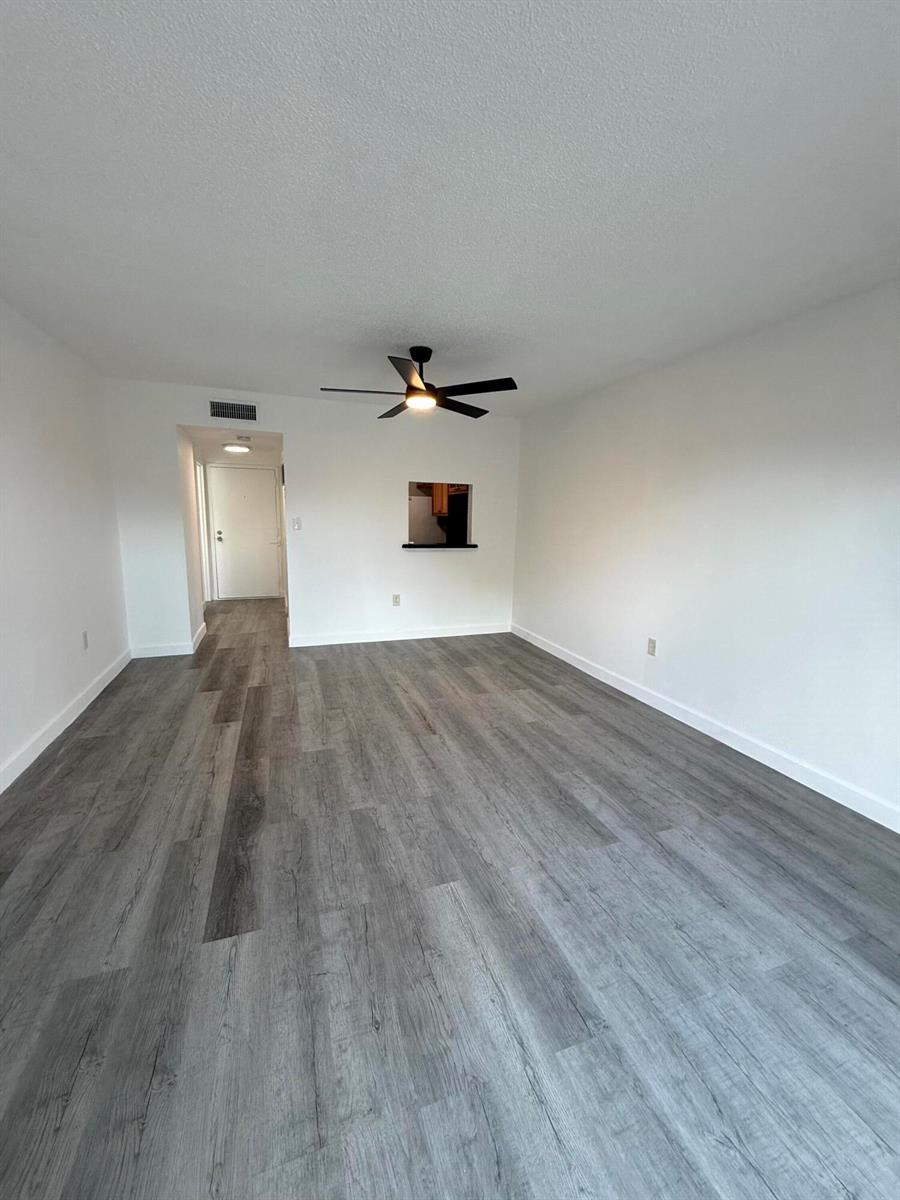 4324 NW 9th Avenue # 3c, Deerfield Beach FL 33064 photo 2