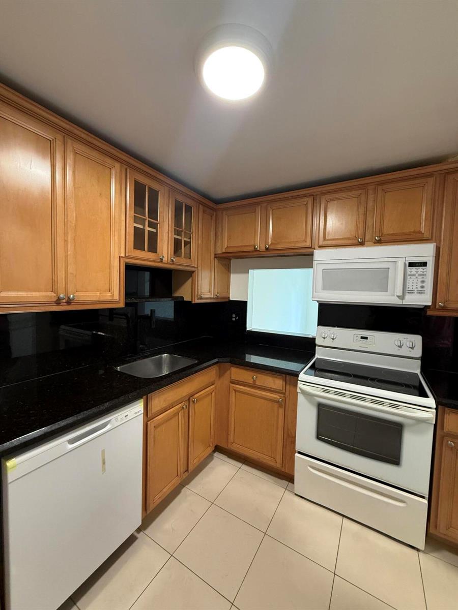 4324 NW 9th Avenue # 3c, Deerfield Beach FL 33064