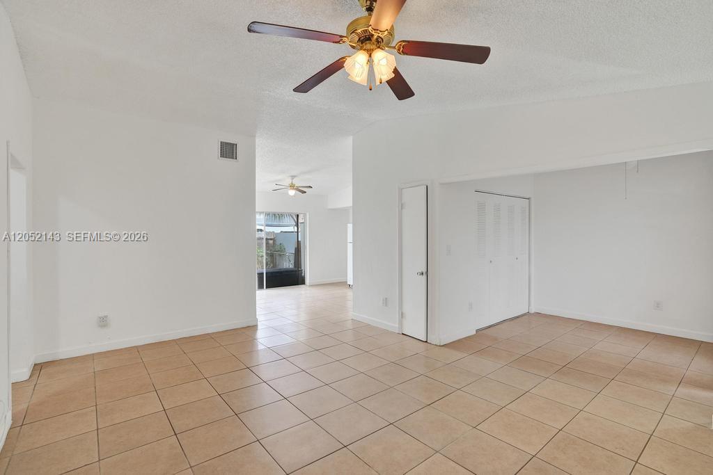 10375 SW 209th Ln, Cutler Bay FL 33189 photo 3
