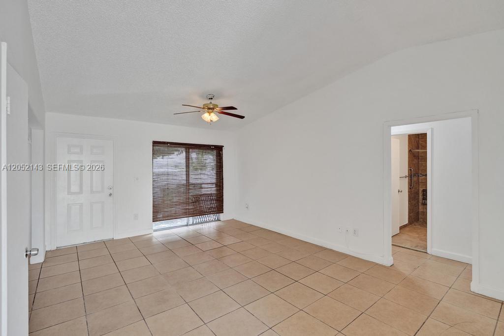 10375 SW 209th Ln, Cutler Bay FL 33189 photo 5