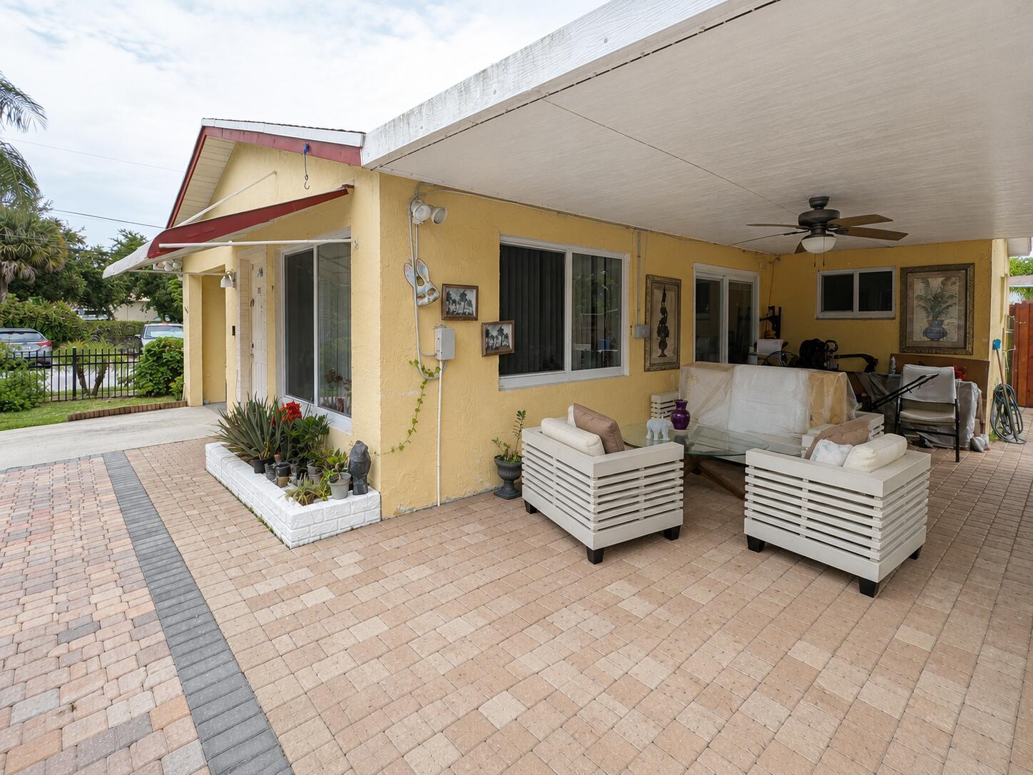 200 NW 12th Court, Pompano Beach FL 33060 photo 4