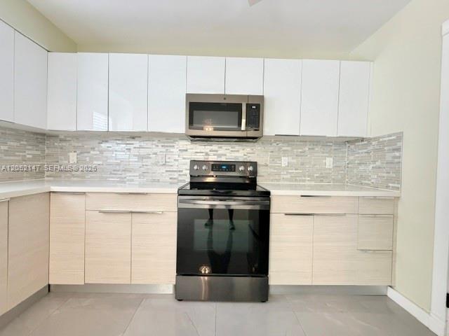 1330 Marseille Dr, Miami Beach FL 33141 photo 3