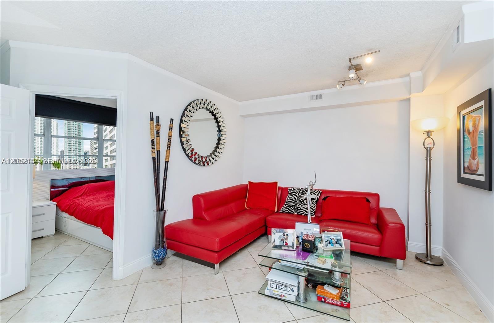 905 Brickell Bay Dr # 623, Miami FL 33131 photo 2