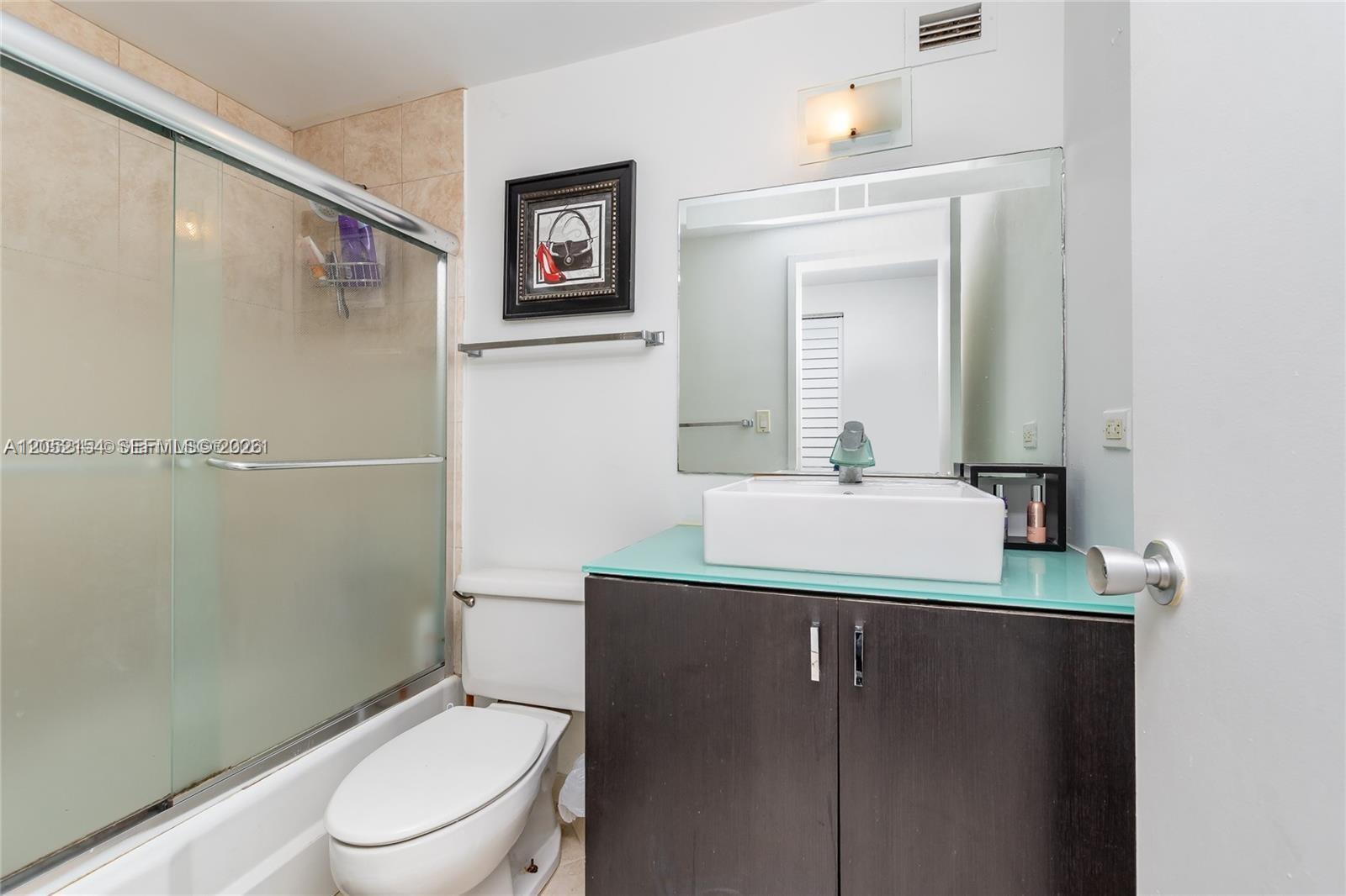 905 Brickell Bay Dr # 623, Miami FL 33131 photo 5