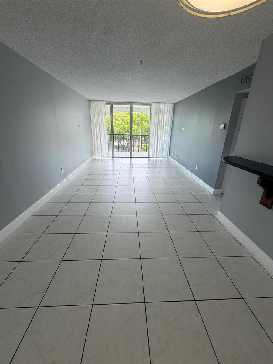 2160 SW 16th Avenue SW # 418, Miami FL 33145 photo 4