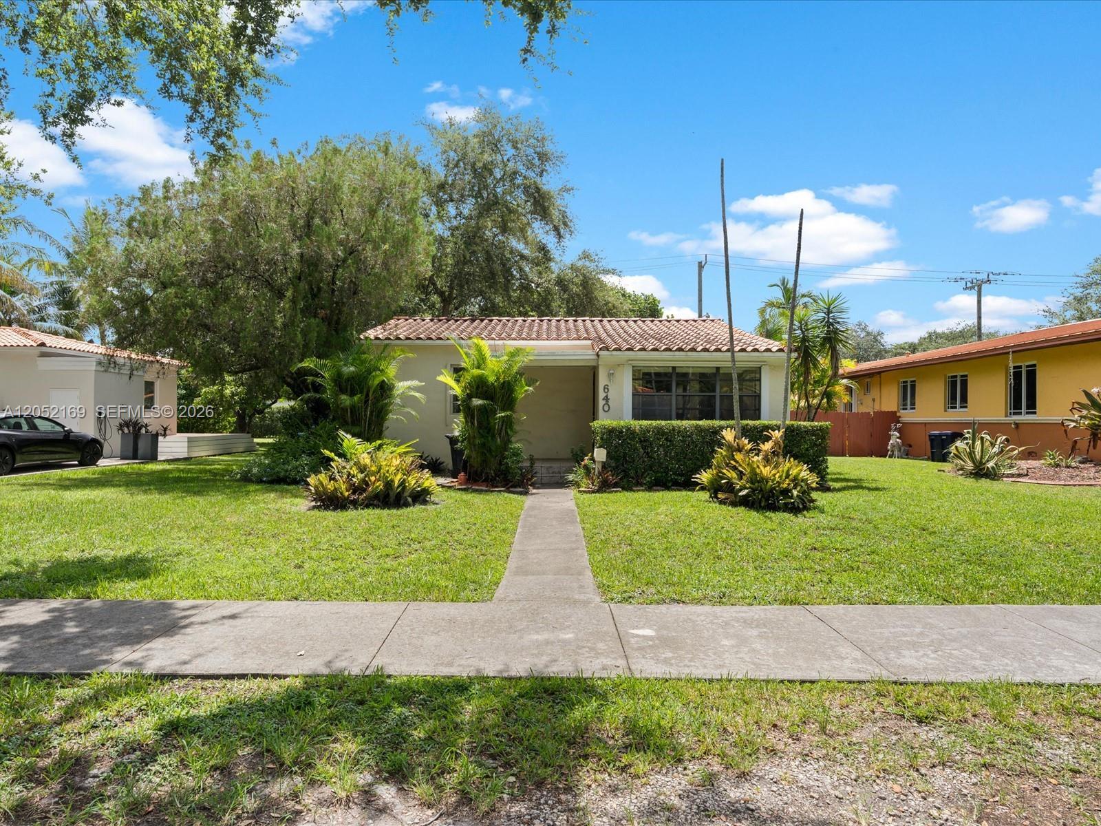 640 Cardinal St, Miami Springs FL 33166 photo 2