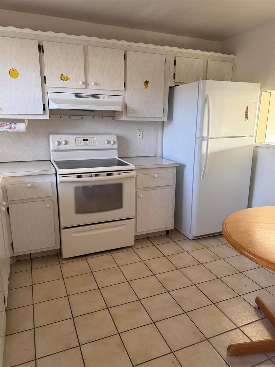 10442 Sunrise Lakes Boulevard # 210, Sunrise FL 33322 photo 2