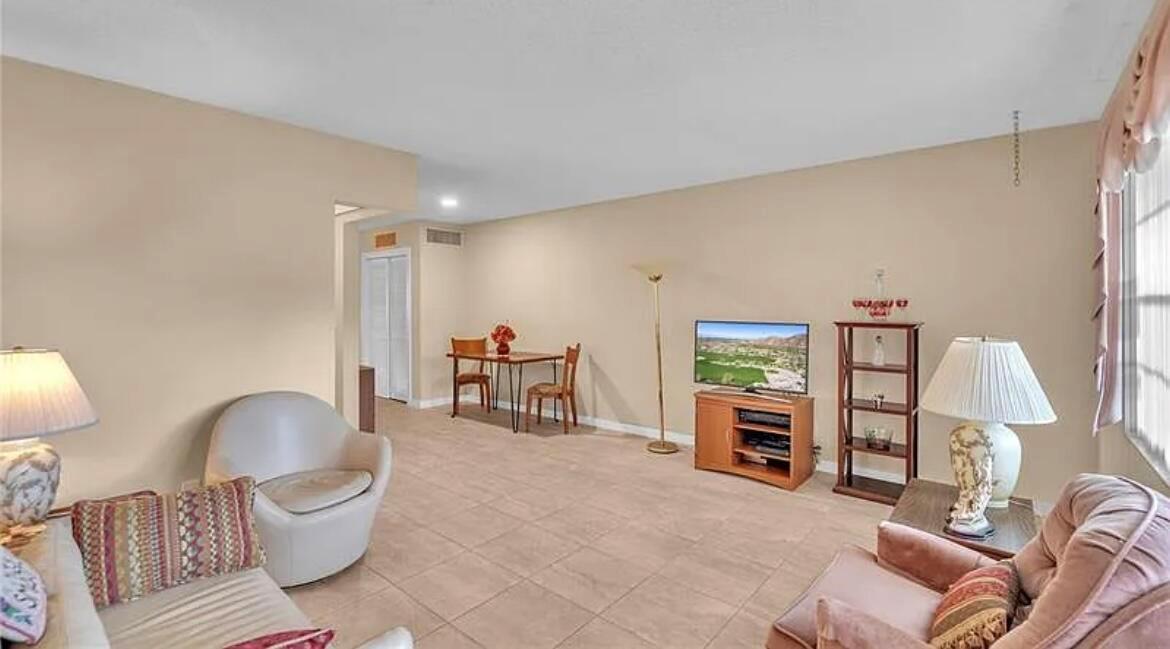 5200 NE 24th Terrace # c, Fort Lauderdale FL 33308 photo 3