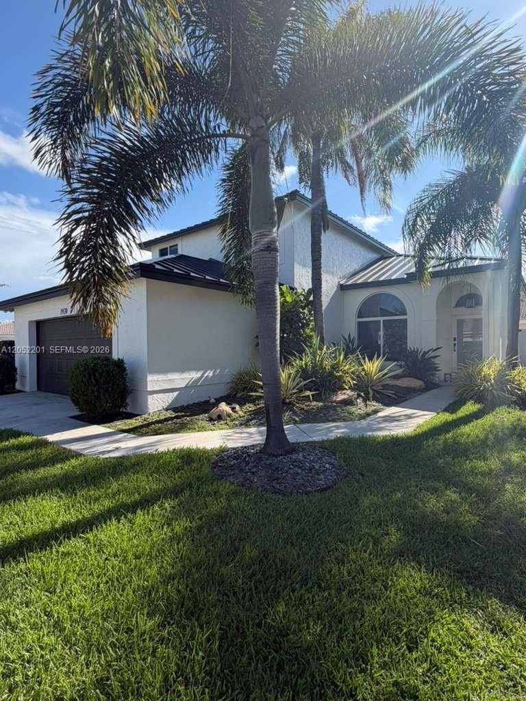 1920 NW 182nd Ter, Pembroke Pines FL 33029 photo 2