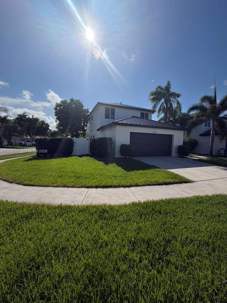 1920 NW 182nd Ter, Pembroke Pines FL 33029 photo 3