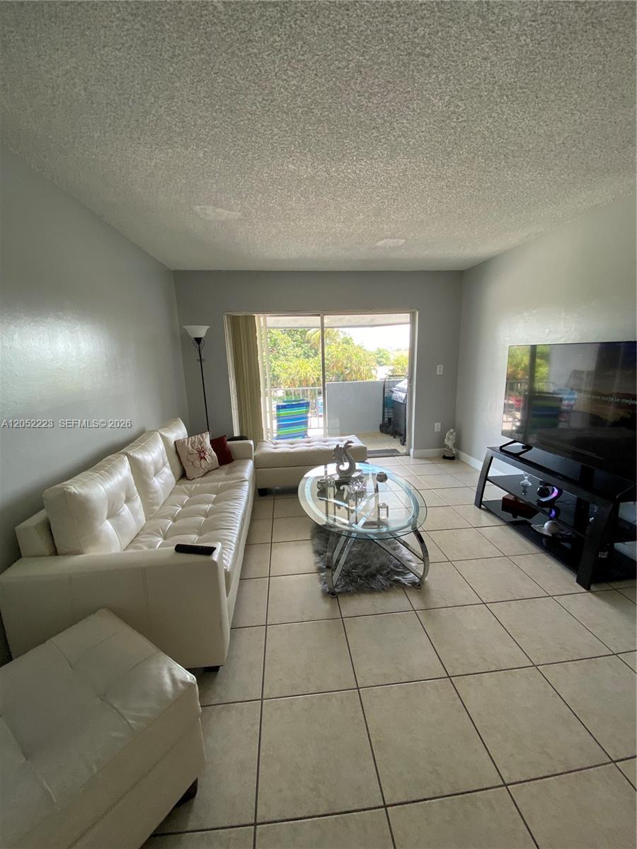 1755 W 60th St # D310, Hialeah FL 33012 photo 4