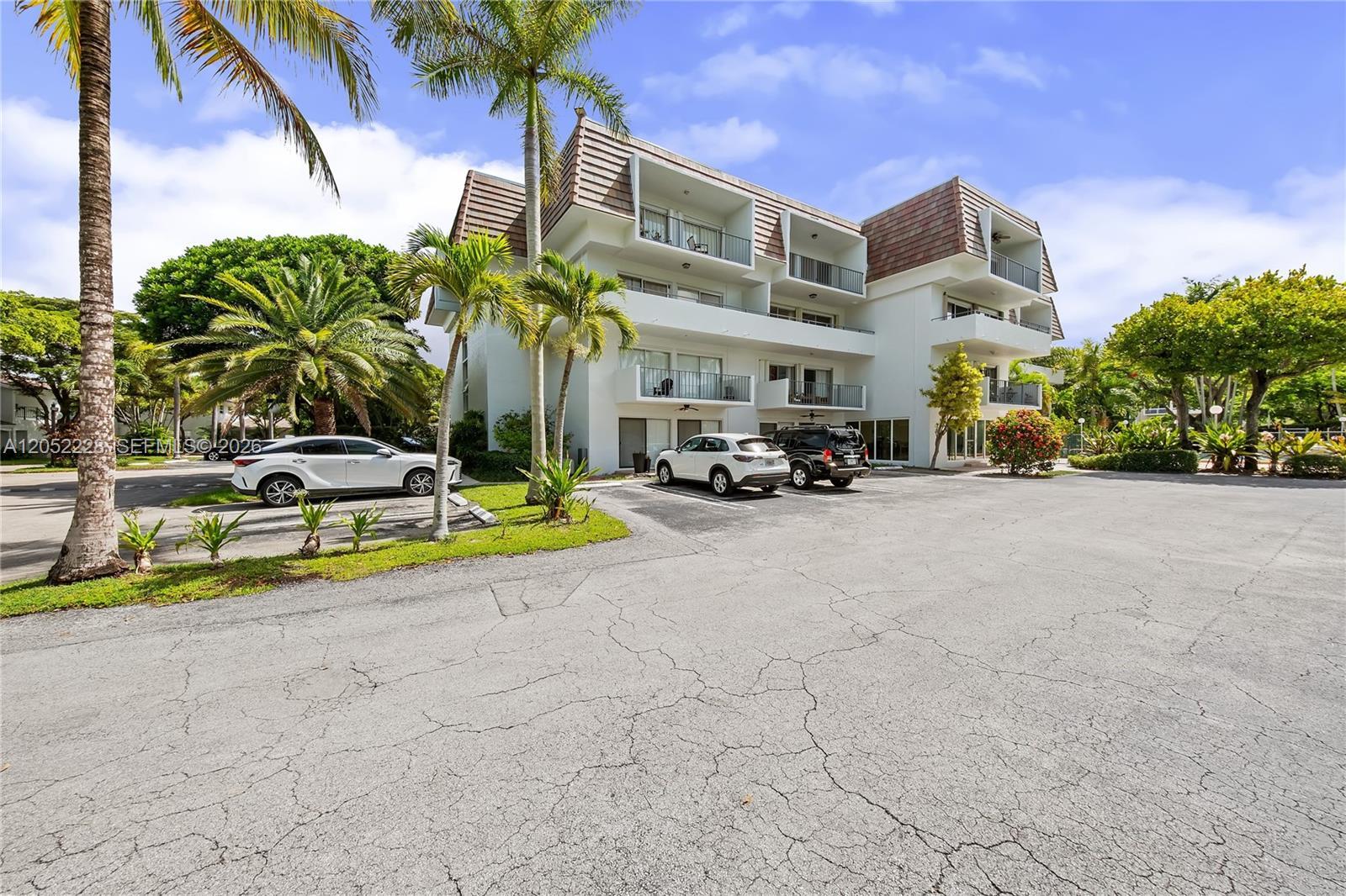 7900 CAMINO CR # 303, Miami FL 33143 photo 2