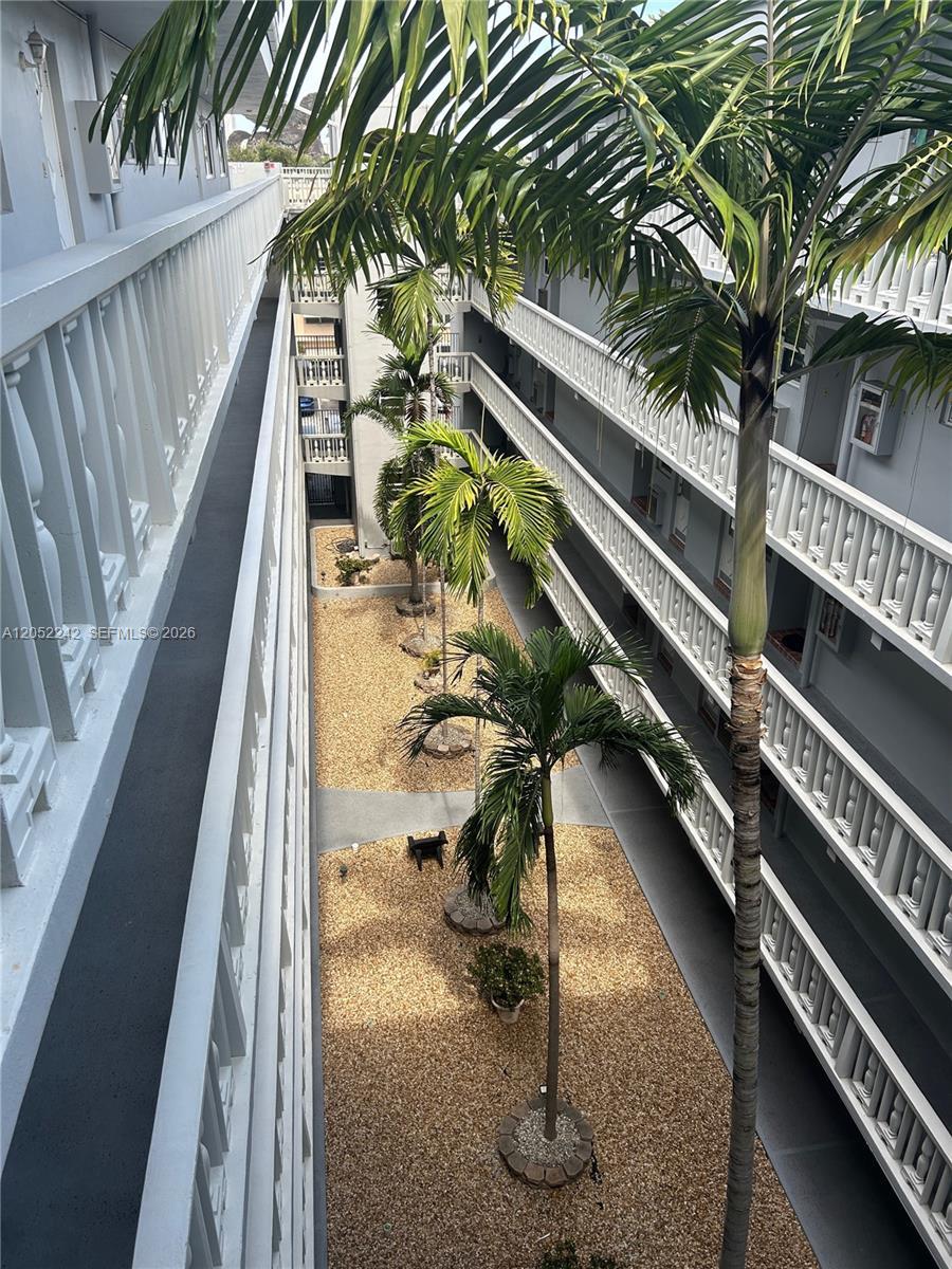 329 SE 3rd St # 502S, Hallandale Beach FL 33009 photo 2